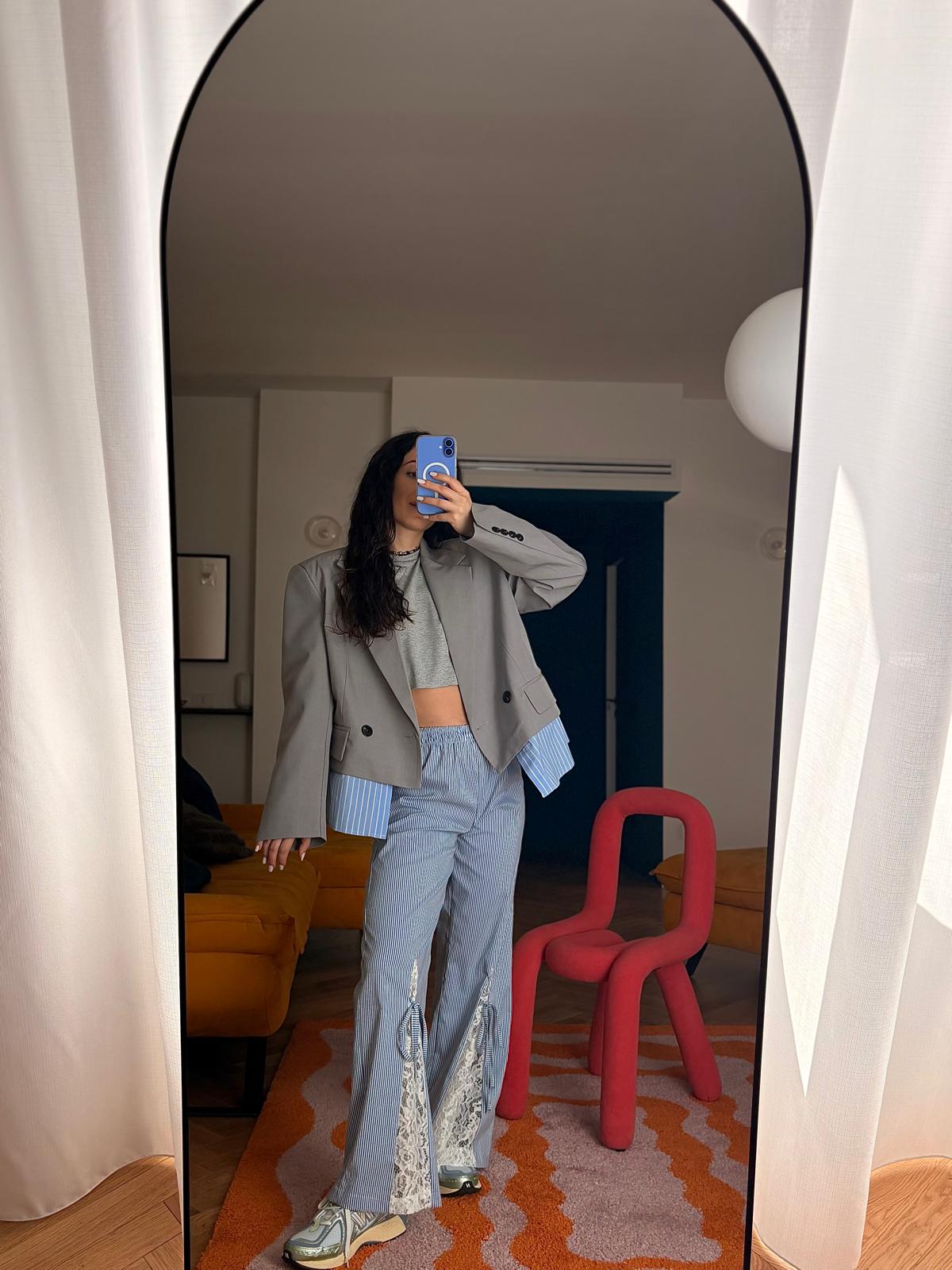 PANTALONI CON PIZZO FLOREALE