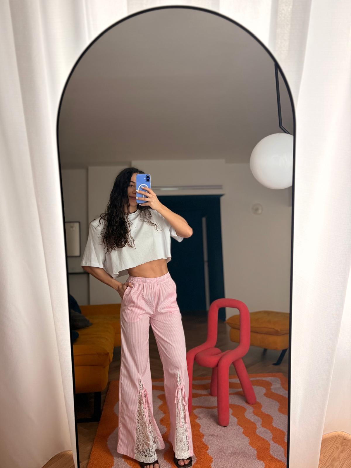 PANTALONI CON PIZZO FLOREALE