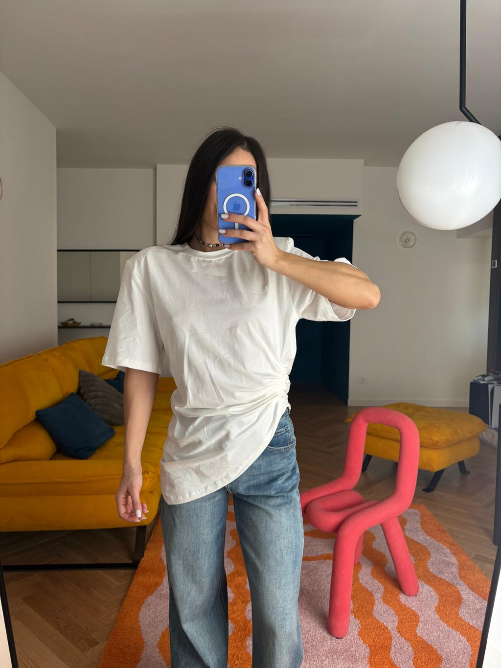 T-SHIRT CON DRAPPEGGIO