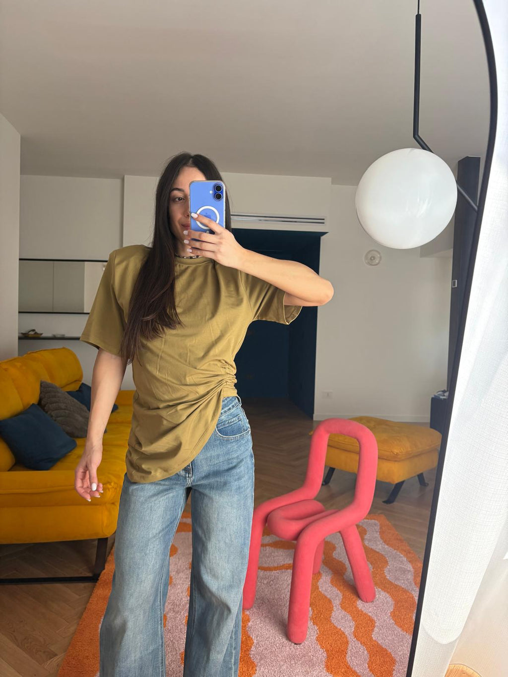 T-SHIRT CON DRAPPEGGIO