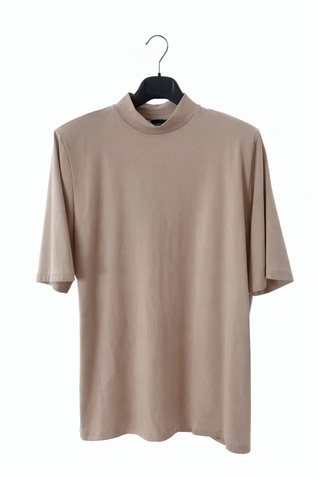 T-SHIRT MANICHE CORTE CON SPALLINE IMBOTTITE