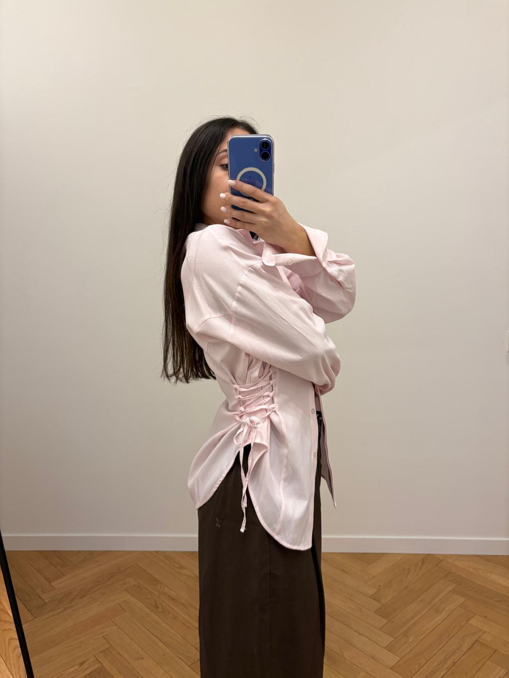 CAMICIA CON LACCETTI REGOLABILI
